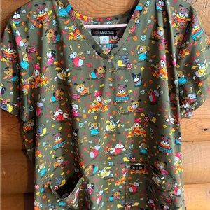 Women's Printed Scrub Top - Green